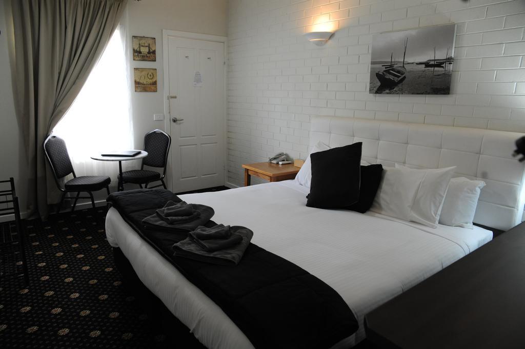 Norwood House & Receptions 3* Mornington